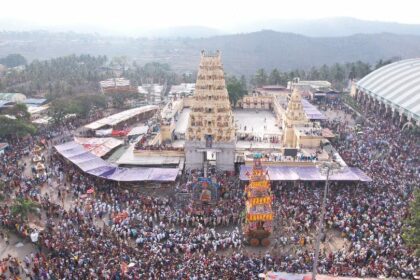 ವಿಜೃಂಬಣೆಯಿಂದ ನಡೆದ ಮಲೆ ಮಾದಪ್ಪನ ರಥೋತ್ಸವ: ಸಾಕ್ಷಿಯಾದ ಸಾವಿರಾರು ಭಕ್ತರು