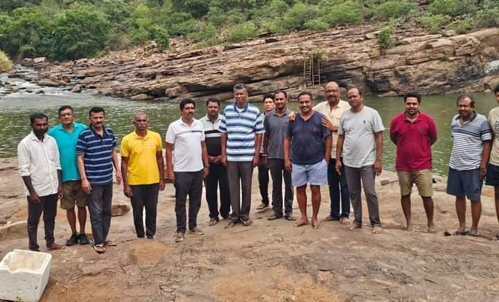 ಯೋಗಿ ಕೊಳ್ಳದಲ್ಲಿ ಸಮಯ ಕಳೆದ ಸಚಿವ ಸತೀಶ್‌ ಜಾರಕಿಹೊಳಿ