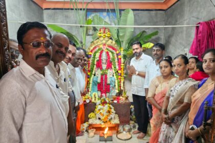 ಲಕ್ಷ್ಮೀ ದೇವಿ ಮಂದಿರಕ್ಕೆ ಚನ್ನರಾಜ ಹಟ್ಟಿಹೊಳಿ ಭೇಟಿ