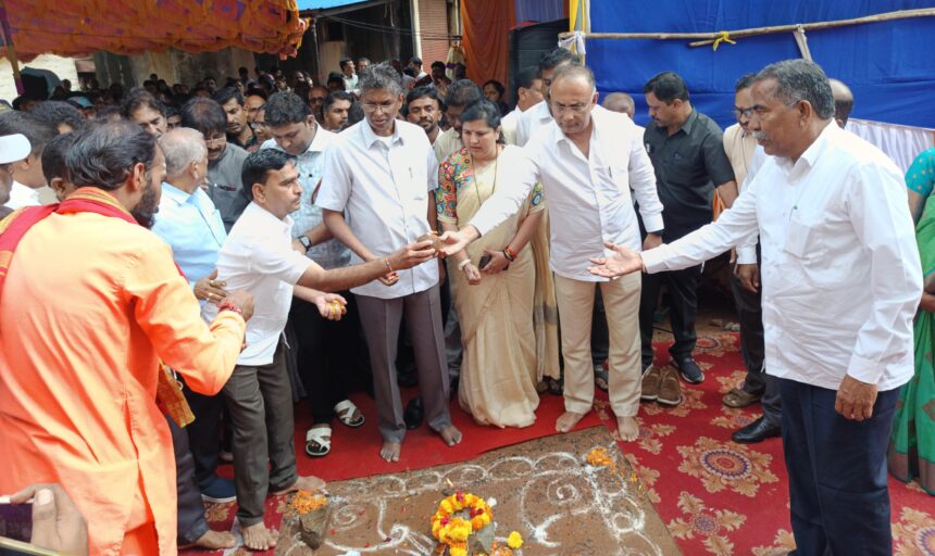 100 ಹಾಸಿಗೆಗಳ ತಾಲ್ಲೂಕು ಆಸ್ಪತ್ರೆ ನಿರ್ಮಾಣಕ್ಕೆ ಶಂಕುಸ್ಥಾಪನೆ; 60 ಹಾಸಿಗೆಗಳ ತಾಯಿ-ಮಕ್ಕಳ ಆಸ್ಪತ್ರೆ ಲೋಕಾರ್ಪಣೆಗೊಳಿಸಿದ ಸಚಿವ ದಿನೇಶ್ ಗುಂಡೂರಾವ್