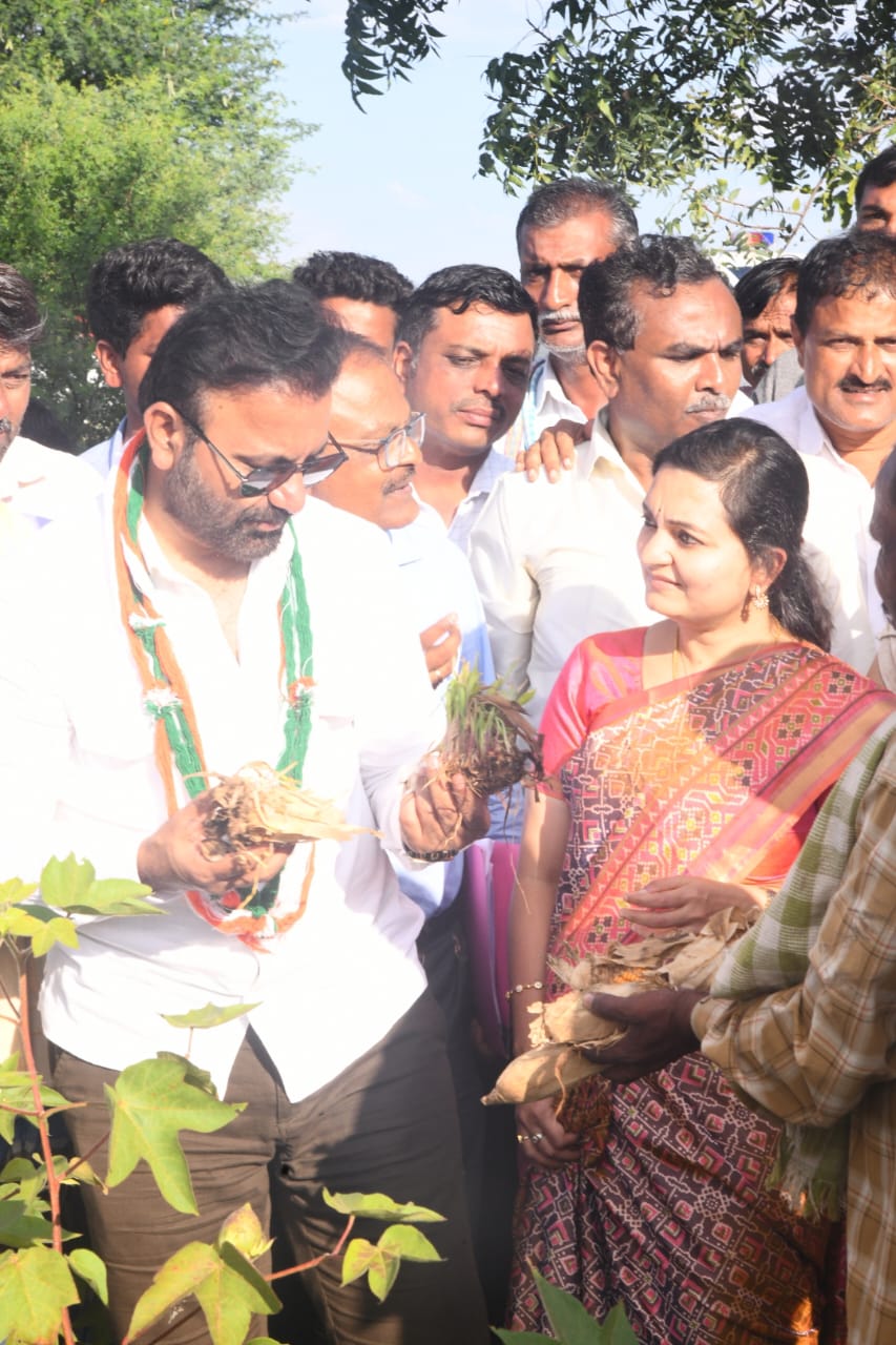 ಸಚಿವರೆದುರು ಅಳಲು ತೋಡಿಕೊಂಡ ಅನ್ನದಾತರು