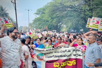 ಸಿ.ಟಿ. ರವಿ ವಿರುದ್ಧ ಭುಗಿಲೆದ್ದ ಆಕ್ರೋಶ:  ಲಕ್ಷ್ಮೀ ಹೆಬ್ಬಾಳ್ಕರ್ ಅಭಿಮಾನಿಗಳ ಬೃಹತ್ ಪ್ರತಿಭಟನೆ