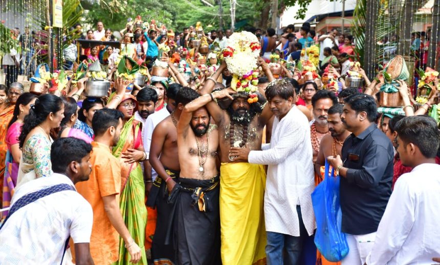 ಶ್ರೀ ಧರ್ಮಶಾಸ್ತ್ರ ಸೇವಾ ಸಮಿತಿ ವತಿಯಿಂದ ಅಯಪ್ಪಸ್ಮಾಮಿ ಪೂಜೆ ಹಾಗು ಅಂಬಾರಿ ಮೆರವಣಿಗೆ