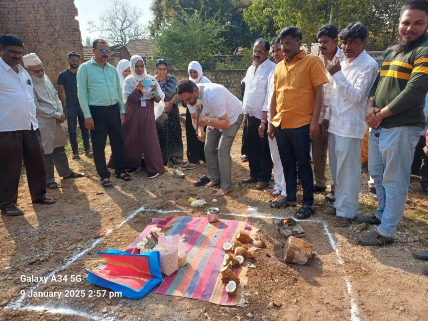 ಕ್ಷೇತ್ರದ ಗ್ರಾಮಗಳಿಗೆ ಶಾಸಕ ನಿಖಿಲ್ ಕತ್ತಿ ಭೇಟಿ; ವಿವಿಧ ಕಾಮಗಾರಿಗೆ ಭೂಮಿ ಪೂಜೆ