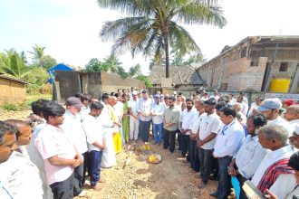 ಶಾಲಾ ಕೊಠಡಿಗಳ ಉದ್ಘಾಟನೆ, ಗ್ರಾಮ ಪಂಚಾಯಿತಿ ಕಟ್ಟಡಕ್ಕೆ ಪೂಜೆ ನೆರವೇರಿಸಿದ ಚನ್ನರಾಜ ಹಟ್ಟಿಹೊಳಿ