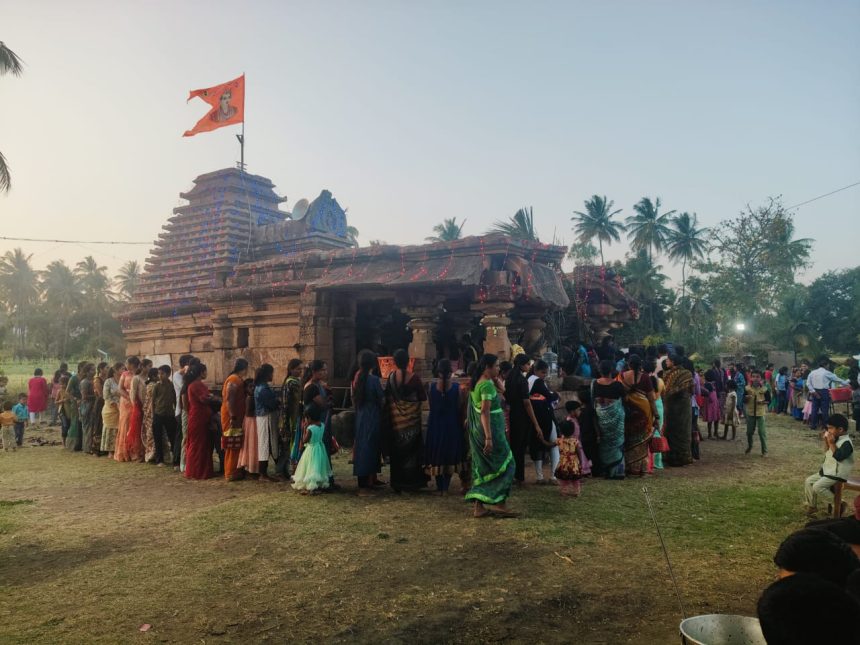 ನೇಸರಗಿಯಲ್ಲಿ ಸಂಭ್ರಮದ ಶಿವರಾತ್ರಿ ಉತ್ಸವ