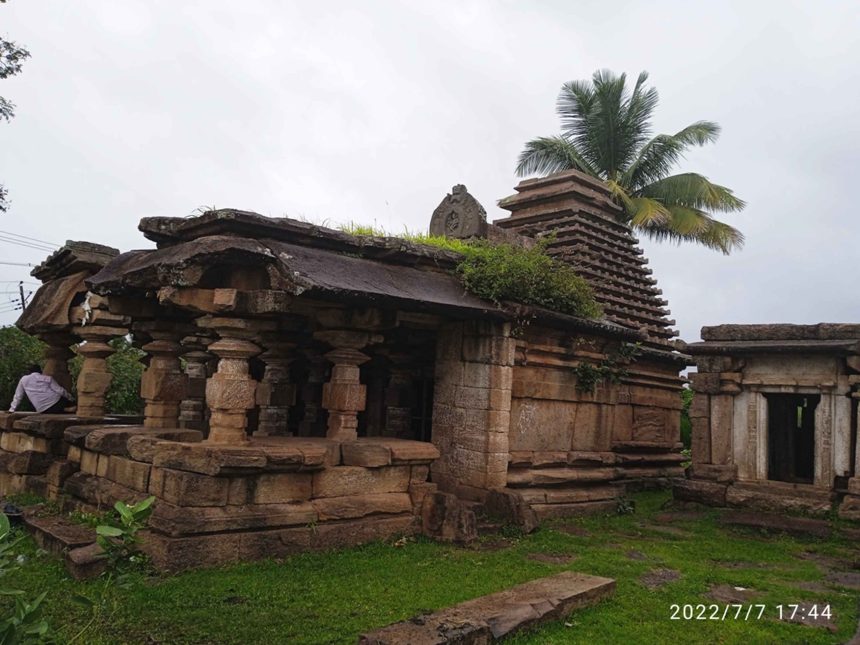 ಐತಿಹಾಸಿಕ ನೇಸರಗಿ ಜೋಡುಗುಡಿ