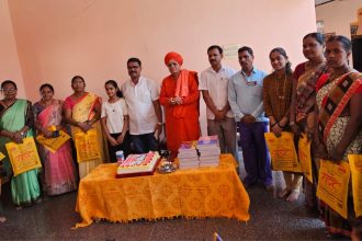 ನೊಂದ ವ್ಯಕ್ತಿಗಳಿಗೆ ಅಲ್ಪ ಸಹಾಯ ಮಾಡಿದರೆ ಜೀವನ ಸಾರ್ಥಕ: ಪಂಚಾಕ್ಷರಿ ಶ್ರೀ
