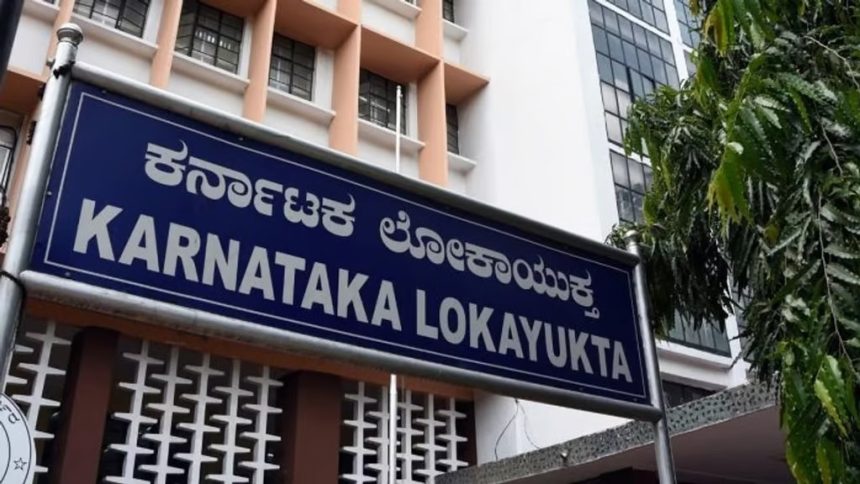 ಏಳು ಸರ್ಕಾರಿ ಅಧಿಕಾರಿಗಳ ಮೇಲೆ ಲೋಕಾಯುಕ್ತ ದಾಳಿ; 22.78 ಕೋಟಿ ರೂ. ಪತ್ತೆ!