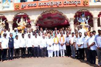 ಭಾರತ ವಿಜಯಶಾಲಿಯಾಗಲಿ ; ಯೋಧರಿಗೆ ಒಳಿತಾಗಲಿ: ದೆವರಲ್ಲಿ ವಿಶೇಷ ಪೂಜೆ