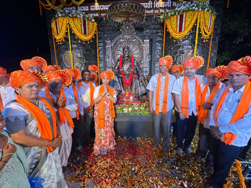 ಮಹಾತ್ಮರ ಪುತ್ಥಳಿ ಸ್ಥಾಪನೆ ಹಿಂದೆ ರಾಜಕೀಯ ಉದ್ದೇಶವಿಲ್ಲ, ಮುಂದಿನ ಪೀಳಿಗೆಗೆ ಸ್ಫೂರ್ತಿ ತುಂಬುವ ಉದ್ದೇಶ : ಸಚಿವೆ ಲಕ್ಷ್ಮೀ ಹೆಬ್ಬಾಳಕರ್