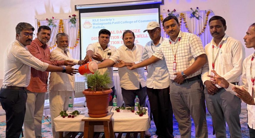 ಸಾಧಕರ ಜೀವನ ಮೌಲ್ಯಗಳು ವಿದ್ಯಾರ್ಥಿಗಳಿಗೆ ಅನುಕೂಲ: ಬಿ.ಎಸ್.ಮುಧೋಳೆ