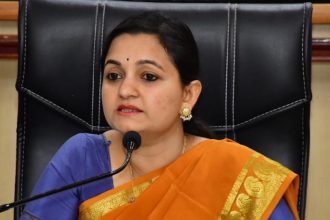 ಅಧಿಕಾರಿಗಳು ಕೇಂದ್ರ ಸ್ಥಾನ ಬಿಡದಂತೆ ಆದೇಶ