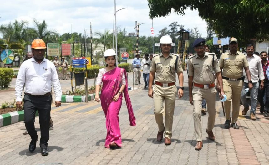 ಬಾಹ್ಯ ದಾಳಿ ಹಾಗೂ ಮಾನವ ನಿರ್ಮಿತ ವಿಪತ್ತುಗಳಿಂದ ಜಿಲ್ಲೆಯ ರಕ್ಷಣೆಗೆ ಅಗತ್ಯ ಸಿದ್ದತೆ, ಮುನ್ನೆಚ್ಚರಿಕೆ: ಜಿಲ್ಲಾಧಿಕಾರಿ ದಿವ್ಯ ಪ್ರಭು