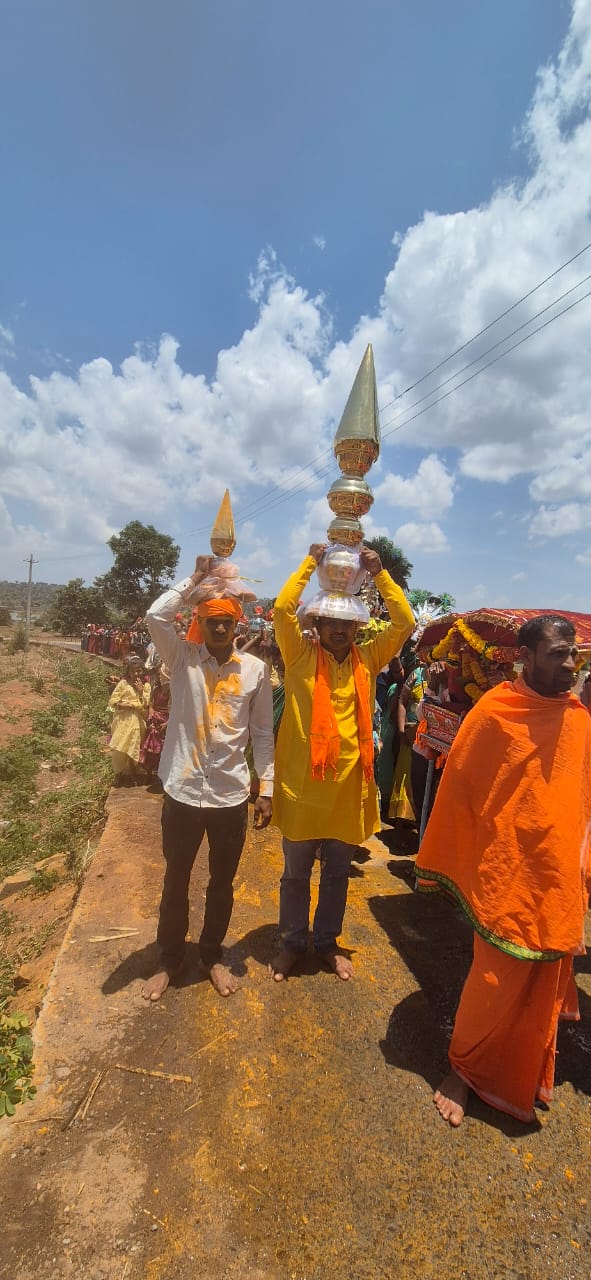 ನೂತನ ಶಿಖರ ಕಳಸಾರೋಹಣ ಕಾರ್ಯಕ್ರಮ