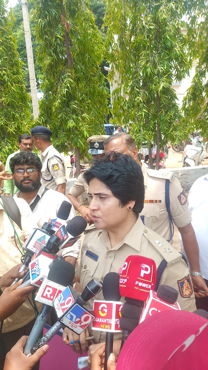 ಬಾಲ ಬಿಚ್ಚಿದರೆ ಹುಷಾರ್; ಮಾಜಿ ಹಾಲಿ  ರೌಡಿಶೀಟರ್ ಗಳಿಗೆ ಎಸ್. ಪಿ ಶೋಭಾ ರಾಣಿ ಖಡಕ್ ವಾರ್ನಿಂಗ್ 