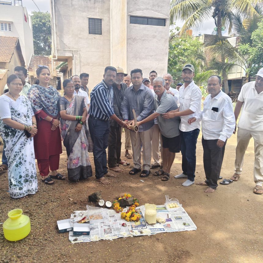 ರಸ್ತೆ ನಿರ್ಮಾಣ ಕಾಮಗಾರಿಗೆ ಭೂಮಿ ಪೂಜೆ