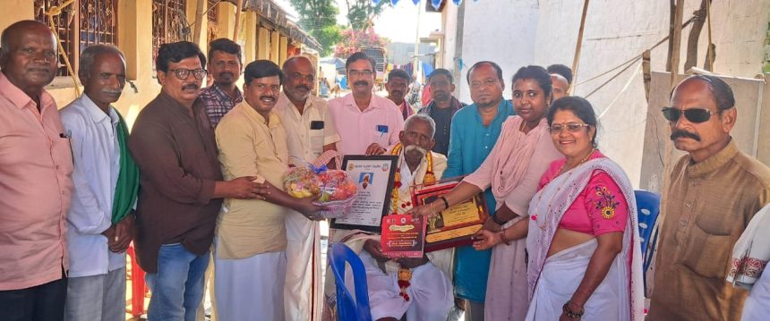 ದಳವಾಯಿ ಚಿತ್ತಪ್ಪ  ರವರಿಗೆ  ಜನಪದ ಅಕಾಡೆಮಿ ಪ್ರಶಸ್ತಿ ಪ್ರದಾನ 