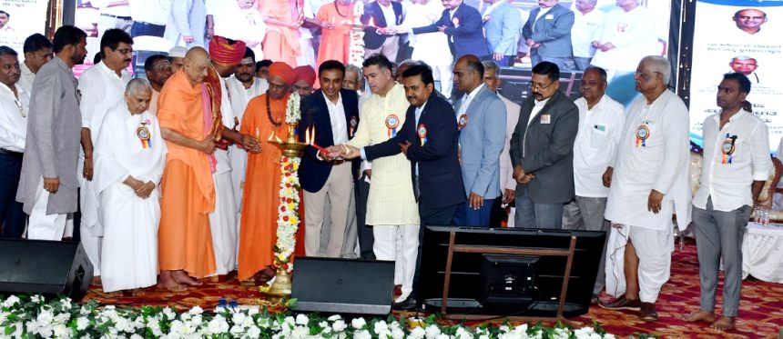 ಪ್ರತಿಯೊಬ್ಬರೂ ಸದೃಡ ಆರೋಗ್ಯ ಕಾಪಾಡಿಕೊಳ್ಳುವುದು ಅತ್ಯವಶ್ಯ: ಡಾ.ಶಿವಾನಂದ ಭಾರತಿ ಸ್ವಾಮಿಜಿ