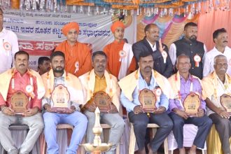 ಇಟಗಿ ಗ್ರಾಮ ಪಂಚಾಯತಿ ಸಿಬ್ಬಂದಿಗೆ ಸತ್ಕಾರ