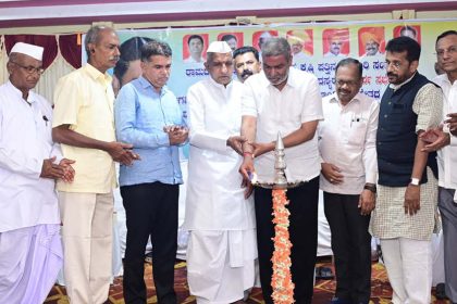 ಬೆಳಗಾವಿ ಜಿಲ್ಲಾ ಕೇಂದ್ರ ಸಹಕಾರ ಬ್ಯಾಂಕ ರಾಜ್ಯದಲ್ಲಿ ನಂ.೧ ಆಗಿದೆ : ಬಾಲಚಂದ್ರ ಜಾರಕಿಹೊಳಿ