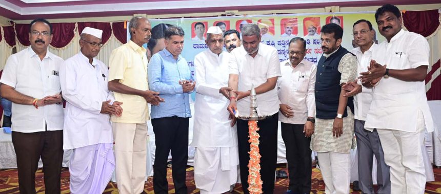 ಬೆಳಗಾವಿ ಜಿಲ್ಲಾ ಕೇಂದ್ರ ಸಹಕಾರ ಬ್ಯಾಂಕ ರಾಜ್ಯದಲ್ಲಿ ನಂ.೧ ಆಗಿದೆ : ಬಾಲಚಂದ್ರ ಜಾರಕಿಹೊಳಿ