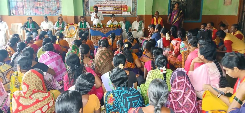 ಜ್ಞಾನ ವಿಕಾಸ ಕಾರ್ಯಕ್ರಮದಡಿ ಬೀದಿ ನಾಟಕ ಜ್ಞಾನ ವಿಕಾಸ ಕಾರ್ಯಕ್ರಮದಡಿ ಬೀದಿ ನಾಟಕ