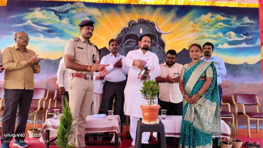 ಜಾಗತಿಕ ತಾಪಮಾನ ತಡೆಯದಿದ್ದರೆ  ಜಗತ್ತಿಗೆ ಉಳಿಗಾಲವಿಲ್ಲ: ಲಕ್ಷ್ಮಣ ಸವದಿ