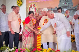 ಸಂಭ್ರಮಾಚರಣೆ ವೇಳೆ ಮೃತಪಟ್ಟವರಿಗೆ ಆರ್ಸಿಬಿ, ಕೆಎಸ್ಸಿಎ ಒಂದು ಕೋಟಿ ಪರಿಹಾರ ನೀಡಲಿ: ಸಚಿವೆ ಲಕ್ಷ್ಮೀ ಹೆಬ್ಬಾಳಕರ್ 