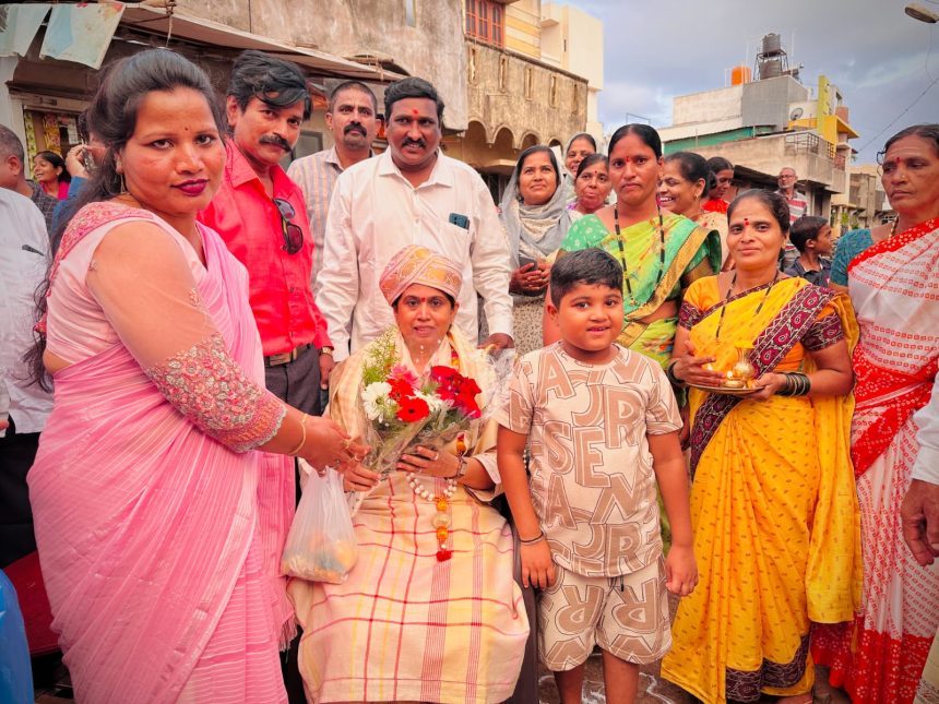 10 ಕೋಟಿ ರೂ. ವೆಚ್ಚದಲ್ಲಿ ವೈಭವನಗರ ಅಭಿವೃದ್ದಿ ಕಾಮಗಾರಿಗೆ ಸಚಿವೆ ಲಕ್ಷ್ಮೀ ಹೆಬ್ಬಾಳಕರ್ ಚಾಲನೆ