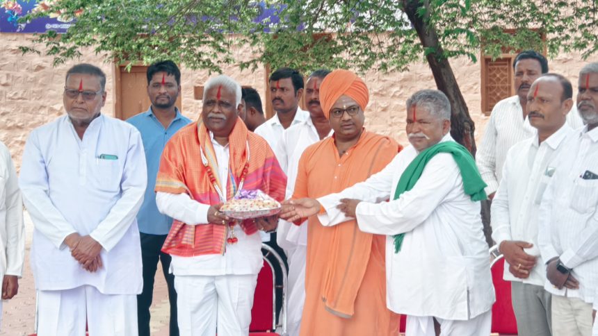ಮದುವೆ ಖರ್ಚು ಕಡಿಮೆ ಮಾಡಿ, ಸಮುದಾಯ ಭವನದ ಸದುಪಯೋಗ ಪಡೆಯಿರಿ:ಈರಣ್ಣ ಕಡಾಡಿ 