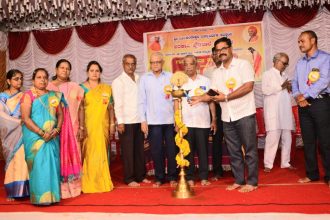 ಜೀವನದಲ್ಲಿ ಮುಂದೆ ಬರಲು ಗುರುಗಳ ಮಾರ್ಗದರ್ಶನ ಮುಖ್ಯ: ಡಿ.ಎನ್.ಮಾಸ್ತಾಮ್ಮನವರ 