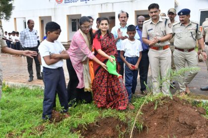 ಓದು ನಮ್ಮ ಬದುಕಿಗೆ ಬೆಳಕಾಗುತ್ತದೆ: ಜಿಲ್ಲಾಧಿಕಾರಿ ದಿವ್ಯ ಪ್ರಭು