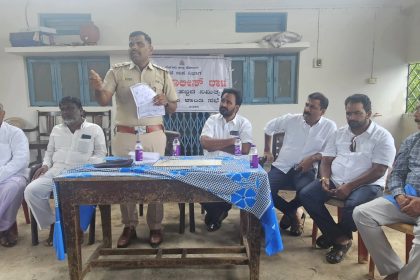 ಅಥಣಿ ಪೋಲಿಸ್ ರಿಂದ ಮೊಹರಂ ಹಬ್ಬದ ನಿಮಿತ್ತ ಶಾಂತಿ ಸಭೆ