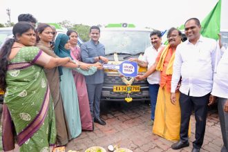 ಕಸ ವಿಲೇವಾರಿ ವಾಹನಗಳ ಲೋಕಾರ್ಪಣೆ, ವಿವಿಧ ಕಾಮಗಾರಿಗಳಿಗೆ ಚಾಲನೆ ನೀಡಿದ ಶಾಸಕ ನಾರಾ ಭರತ್ ರೆಡ್ಡಿ