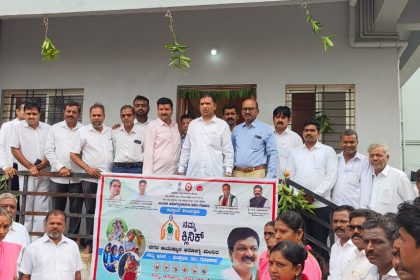 ಅರ್ಹ ಪಲಾನುಭವಿಗಳಿಗೆ ದ್ವಿಚಕ್ರ, ಹೊಲಿಗೆ ಯಂತ್ರ ವಿತರಿಸಿದ ಅಂಬಿರಾವ ಪಾಟೀಲ