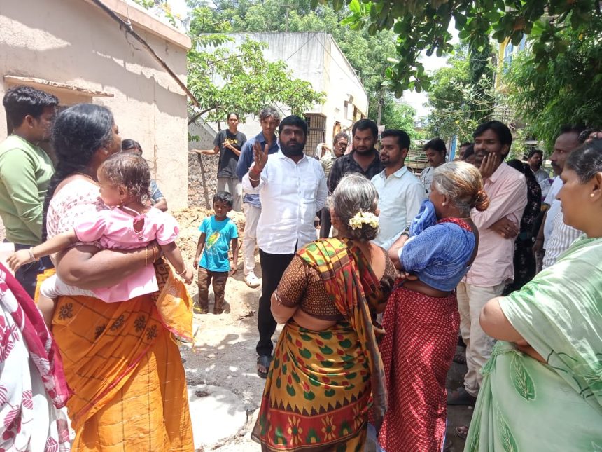 ಒಂದೇ ದಿನದಲ್ಲಿ ಕುಡಿಯುವ ನೀರಿನ ಸಮಸ್ಯೆ ಬಗೆಹರಿಸಿದ : ಶ್ರೀನಿವಾಸ್ ಮಿಂಚು