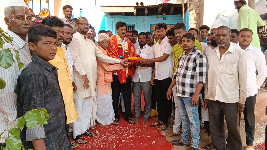 ದೇವಸ್ಥಾನಗಳ ಜೀರ್ಣೋದ್ಧಾರ ಕಾರ್ಯ ಸರ್ಕಾರ ಮರೆತಿದೆ: ಶಾಸಕ ರಮೇಶ ಜಾರಕಿಹೊಳಿ