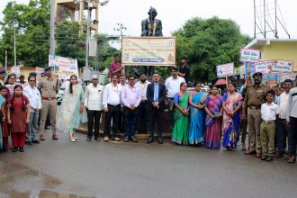 ವಿಶ್ವ ಬಾಲ ಕಾರ್ಮಿಕ ಪದ್ಧತಿ ವಿರೋಧಿ ದಿನಾಚರಣೆ ಜಾಗೃತಿ ಜಾಥಾಕ್ಕೆ ಸಿ.ಎಸ್.ಶಿವನಗೌಡ್ರ ಚಾಲನೆ