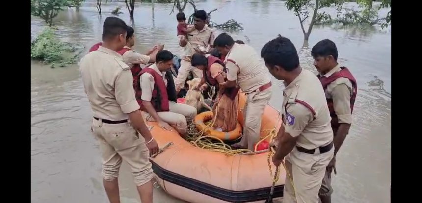 ಧಾರವಾಡದಲ್ಲಿ ಮುಂದುವರೆದ ವ್ಯಾಪಕ ಮಳೆ; ಓರ್ವ ವ್ಯಕ್ತಿ ಕಣ್ಮರೆ; ಮುಂದುವರೆದ ಪರಿಹಾರ ಕಾರ್ಯಾಚರಣೆ