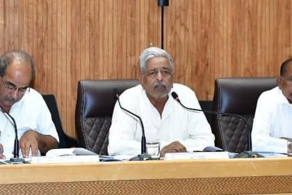 ಅಧಿಕಾರಿಗಳು ಜವಾಬ್ದರಿಯಿಂದ ತಮ್ಮ ಕಾರ್ಯಗಳನ್ನು ನಿರ್ವಹಿಸಲಿ: ಅಧ್ಯಕ್ಷ  ಎಸ್.ಆರ್.ಪಾಟೀಲ