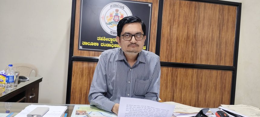 ಉಗಾರ ಪುರಸಭೆ ವಾರ್ಡ್ ನಂ-15 ಕ್ಕೆ ಉಪ ಚುನಾವಣೆ ದಿನಾಂಕ ನಿಗದಿ:ತಹಶಿಲ್ದಾರ ರವೀಂದ್ರ ಹಾದಿಮನಿ