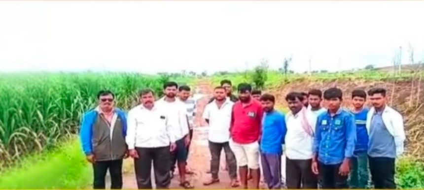 ಮೋಳೆ ಗ್ರಾಮ ಪಂಚಾಯತಿಯಲ್ಲಿ ಭಾರಿ ಗೋಲಮಾಲ್: ಕಾಗದಲ್ಲಿಯೇ ಅಭಿವೃದ್ಧಿಗೊಂಡ ರಸ್ತೆಗಳು..! ಮುಖಂಡರಿಂದ ಗಂಭೀರ ಆರೋಪ..!!