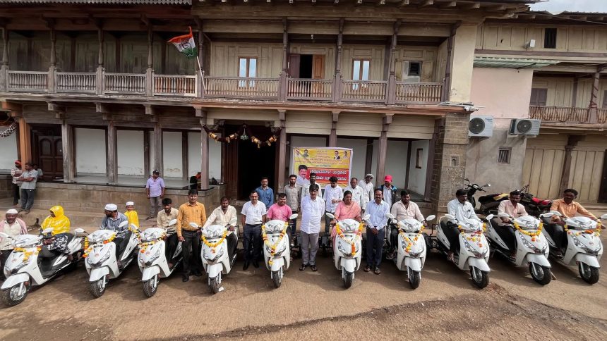 ವಿಕಲ ಚೇತನರು ಸರ್ಕಾರದ ಸೌಲಭ್ಯ ಪಡೆದು ಮುಂದೆ ಬನ್ನಿ : ಬಾಬಾಸಾಹೇಬ ಪಾಟೀಲ 