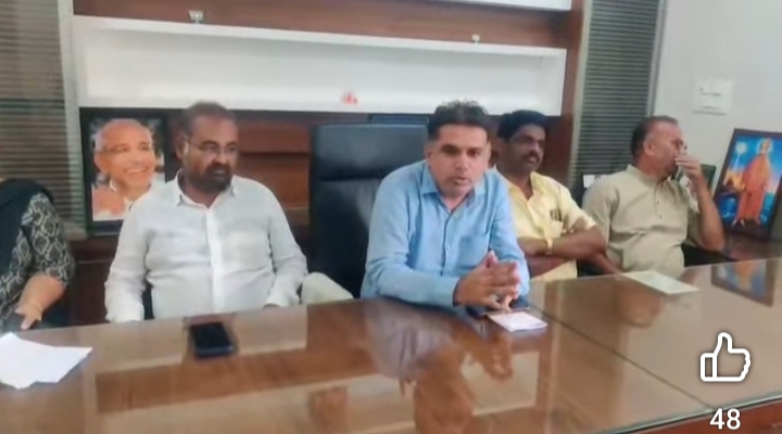 ಬಿಜೆಪಿ ವಿರುದ್ಧ ನಾಲಿಗೆ ಹರಿಬಿಟ್ಟ ಕಿತ್ತೂರು ಶಾಸಕರ ವಿರುದ್ಧ ಪ್ರತಿಭಟನೆ :ಮಹಾಂತೇಶ ದೊಡ್ಡಗೌಡರ