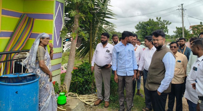 ಜಿ.ಪಂ ಸಿಇಒ ರಿಂದ ಜಲ ಜೀವನ ಮಿಷನ್ ಯೋಜನೆಯ ಕಾಮಗಾರಿ ಪರಿಶೀಲನೆ ಜಿ.ಪಂ ಸಿಇಒ ರಿಂದ ಜಲ ಜೀವನ ಮಿಷನ್ ಯೋಜನೆಯ ಕಾಮಗಾರಿ ಪರಿಶೀಲನೆ