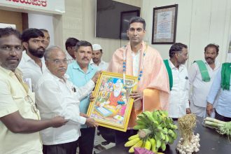 ವಿಜಯಪುರ ನೂತನ ಜಿಲ್ಲಾಧಿಕಾರಿ ಡಾ. ಆನಂದ ಕೆ ಅವರಿಗೆ ಸನ್ಮಾನ