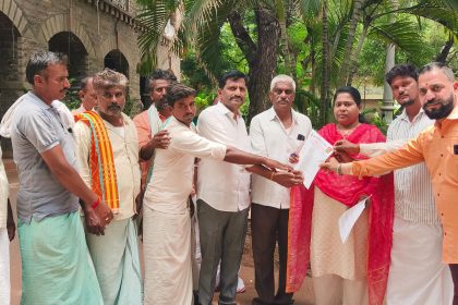 ವಿಠಲಾಪುರ ಅರಣ್ಯದಲ್ಲಿ ಕುರಿಗಳಿಗೆ ಮೇವು ಹಕ್ಕು ನೀಡುವಂತೆ ಕುರುಬರ ಸಂಘದದಿಂದ ಮನವಿ