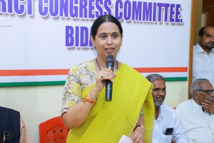 ಮಹಿಳೆಯರು ಯಾರೂ ಮುಂದೆ ಬರಬಾರದು ಎಂಬುದು ಬಿಜೆಪಿಗರ ಮನಸ್ಥಿತಿ: ಲಕ್ಷ್ಮೀ ಹೆಬ್ಬಾಳಕರ್ ವಾಗ್ದಾಳಿ