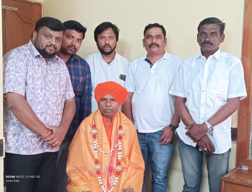 ಗುರು ಪೂರ್ಣಿಮೆ ದಿನ ಪೂಜ್ಯ ಅನ್ನದಾನಿ ಭಾರತಿ ಶ್ರೀಗಳಿಗೆ ಗೌರವ ಸನ್ಮಾನ
